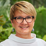 Dr. Olga Speck